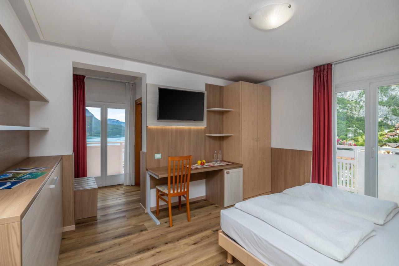 Hotel Londra Slow Living Molveno Esterno foto