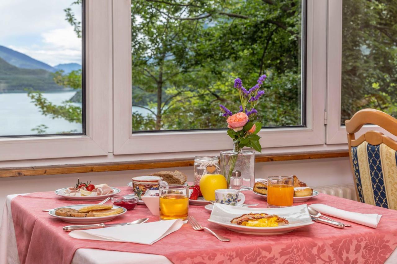 Hotel Londra Slow Living Molveno Esterno foto