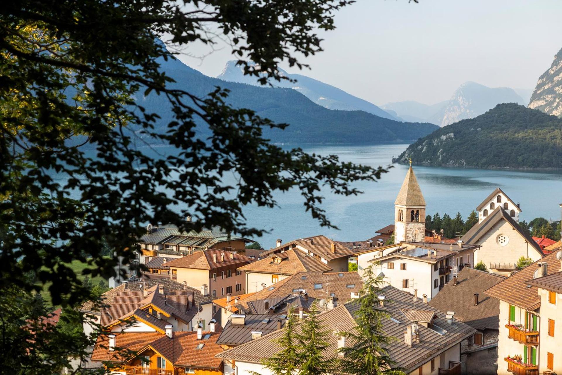 Hotel Londra Slow Living Molveno Esterno foto