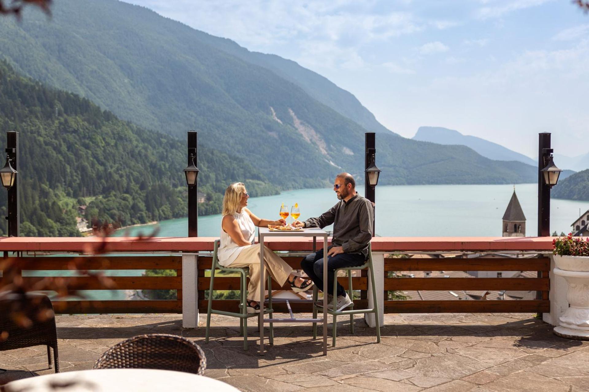 Hotel Londra Slow Living Molveno Esterno foto